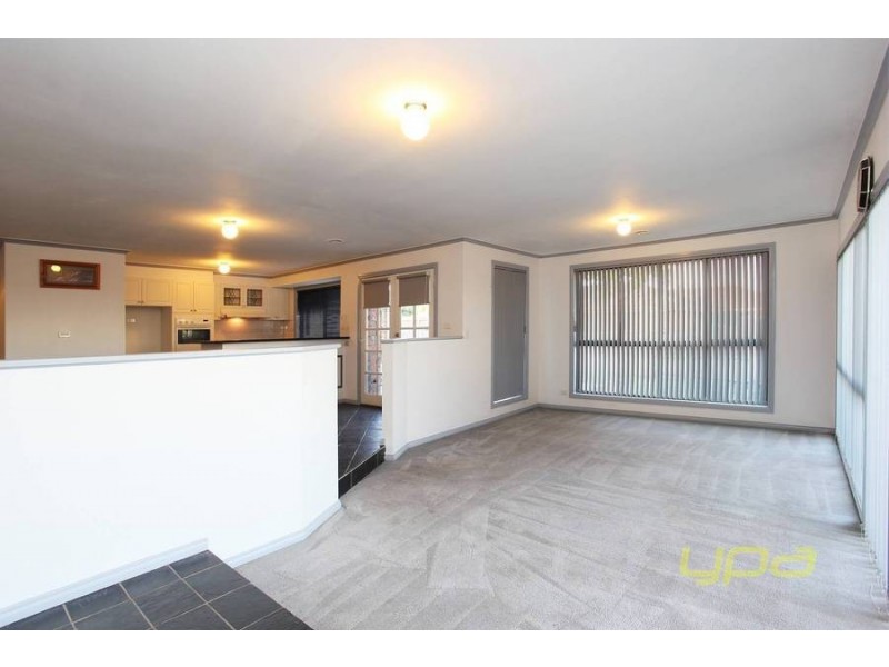 31 Bedingham Drive, Hillside VIC 3037