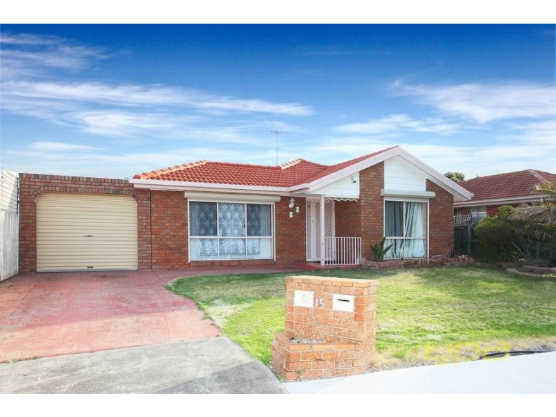 15 Flint Crescent, Delahey VIC 3037