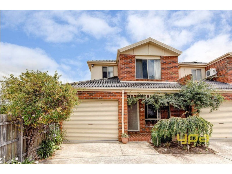 73 Village Avenue, Taylors Lakes VIC 3038