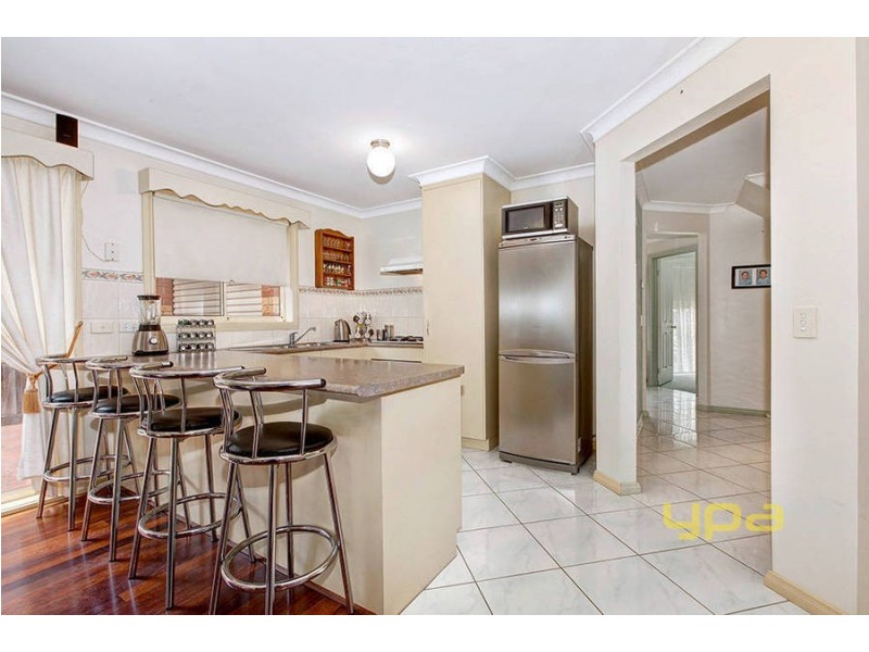 82 Yeats Drive, Delahey VIC 3037