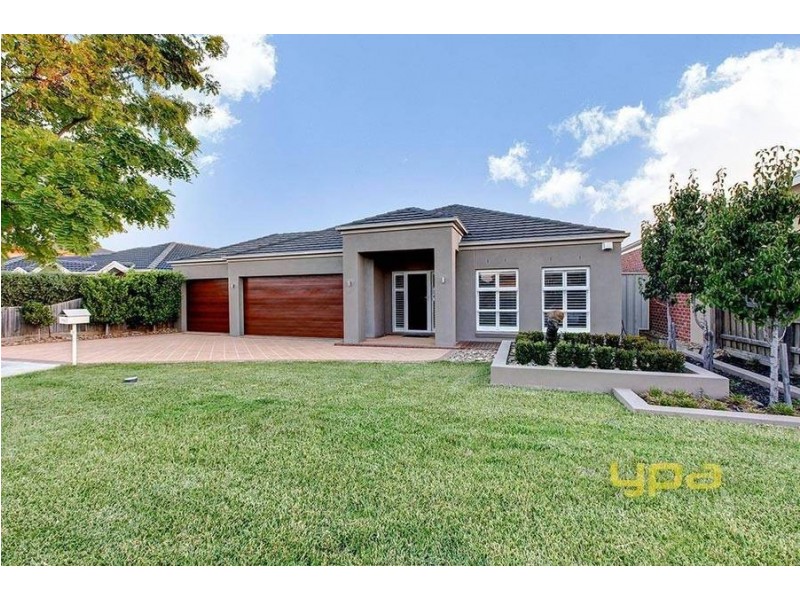 11 Pyrmont Terrace, Taylors Hill VIC 3037