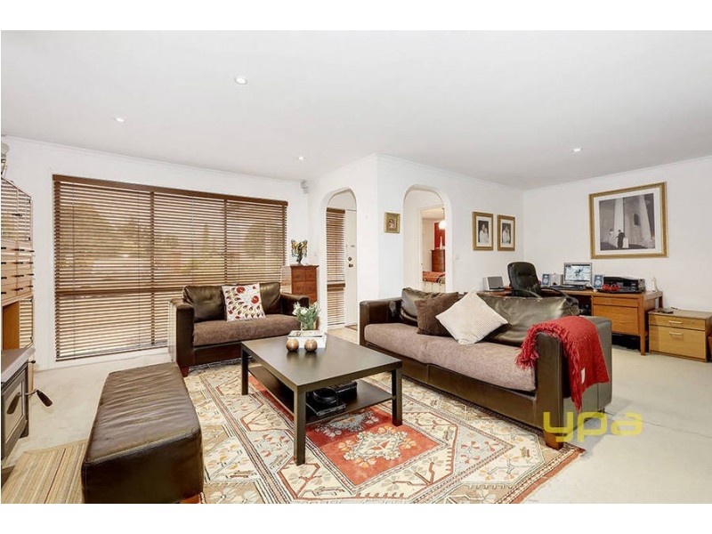 5 Milne Court, Delahey VIC 3037