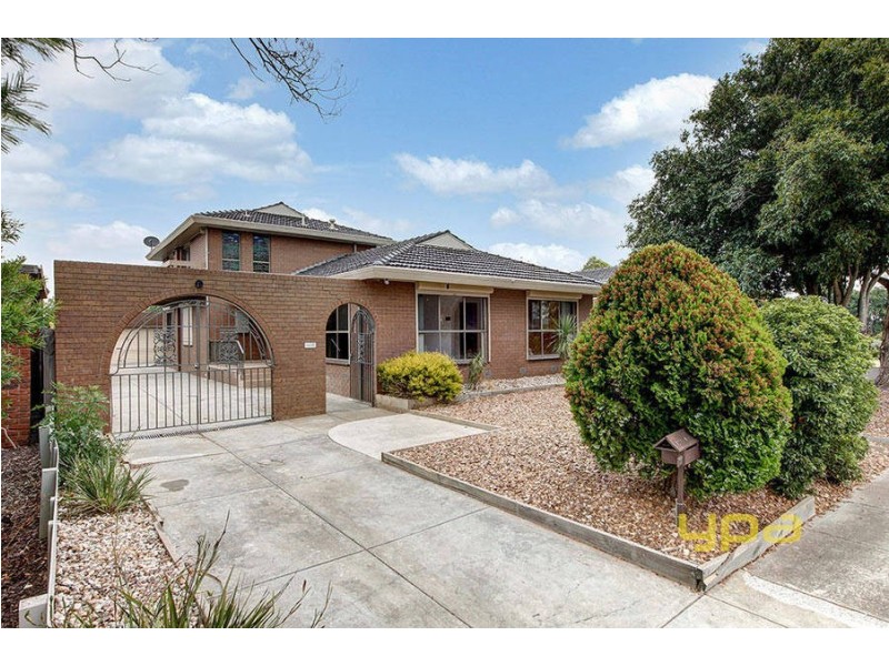 20 Akma Court, Taylors Lakes VIC 3038