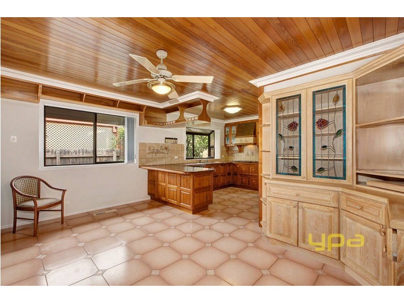 20 Akma Court, Taylors Lakes VIC 3038