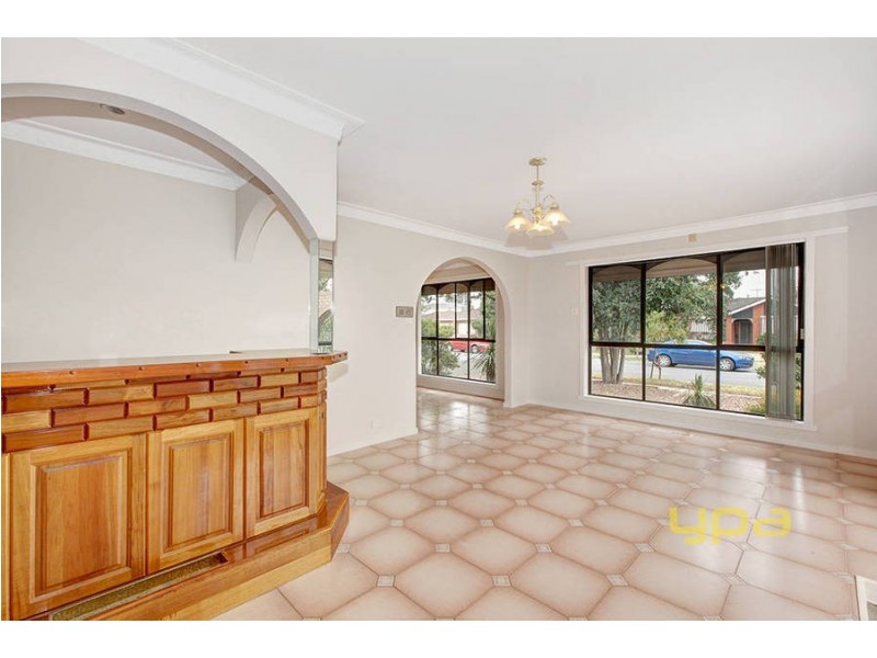 20 Akma Court, Taylors Lakes VIC 3038