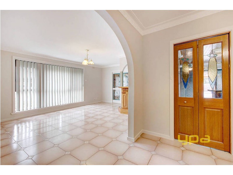 20 Akma Court, Taylors Lakes VIC 3038