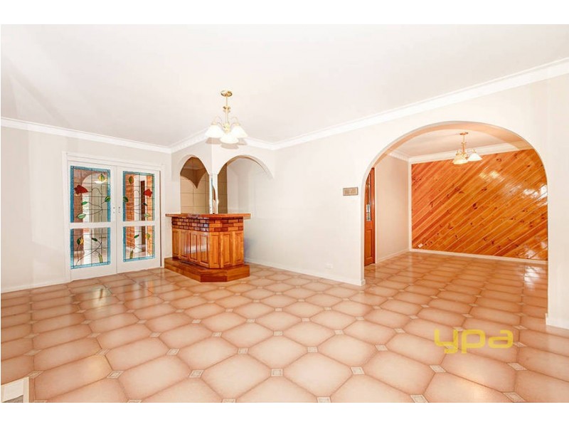 20 Akma Court, Taylors Lakes VIC 3038