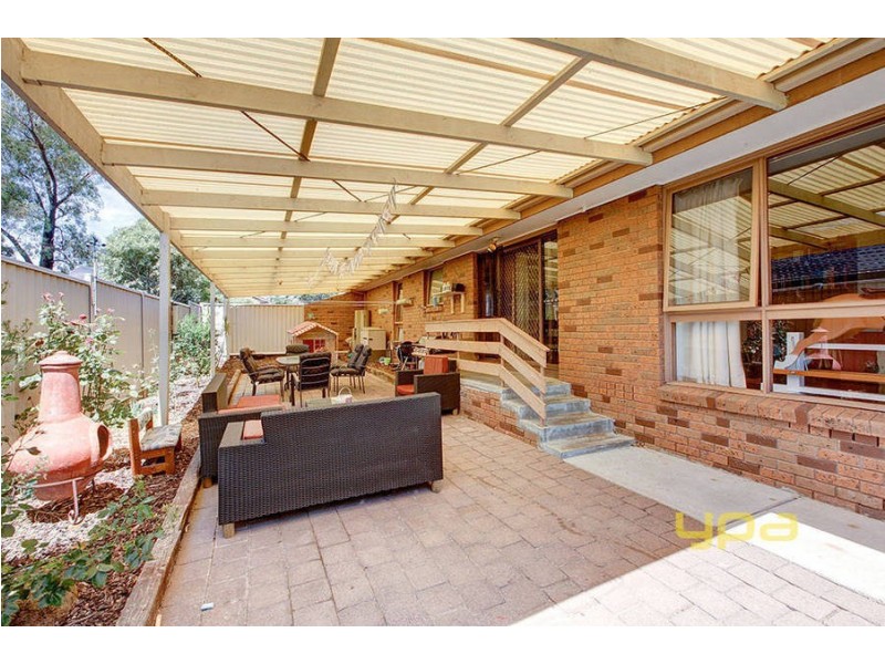 13 Sherbrooke Crescent, Taylors Lakes VIC 3038