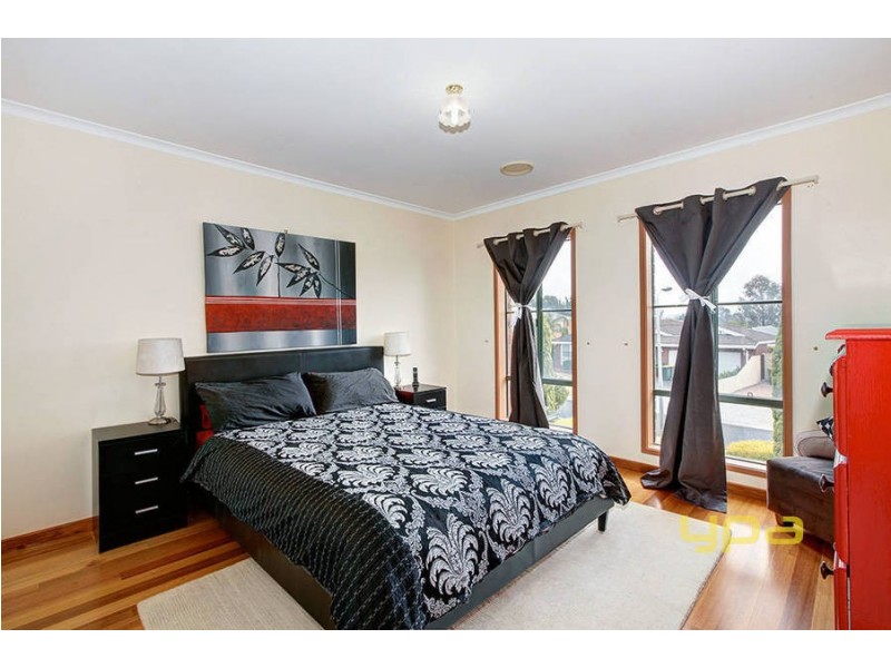 6 Pastoral Place, Sydenham VIC 3037