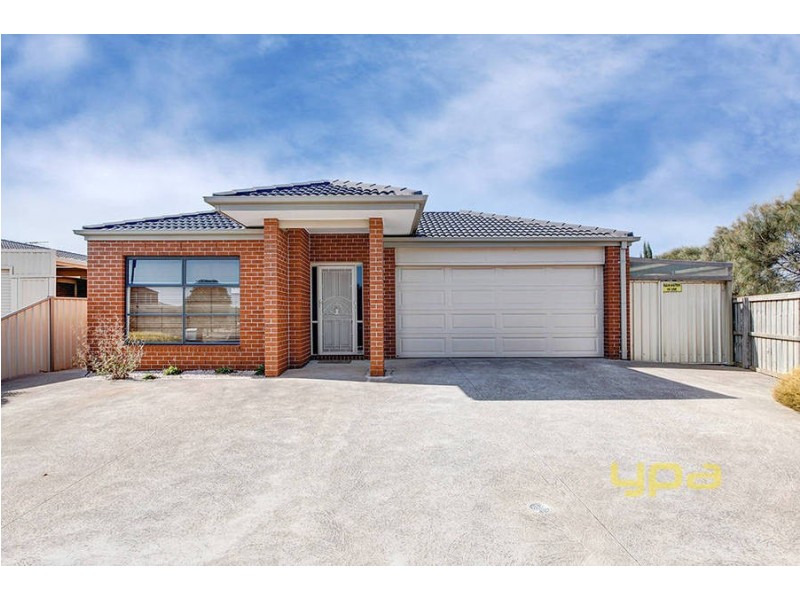 12 Lucas Terrace, Taylors Hill VIC 3037