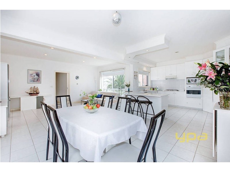 12 Booth Way, Taylors Lakes VIC 3038