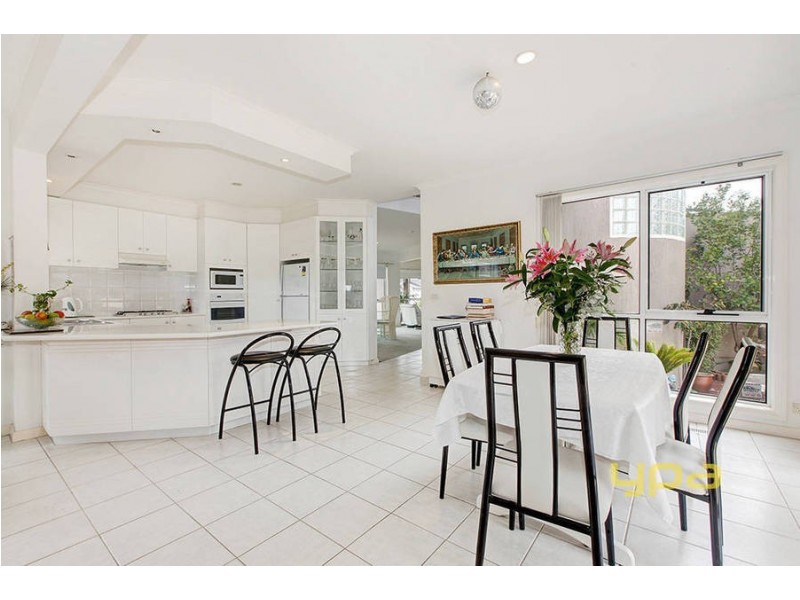 12 Booth Way, Taylors Lakes VIC 3038