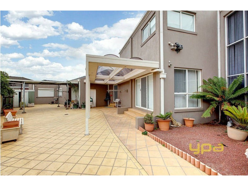 12 Booth Way, Taylors Lakes VIC 3038