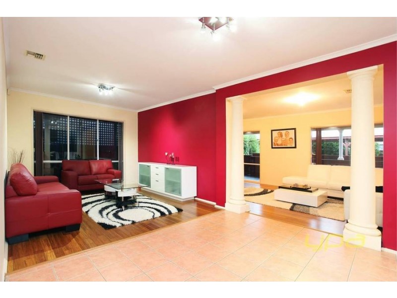 1 Torro Walk, Sydenham VIC 3037