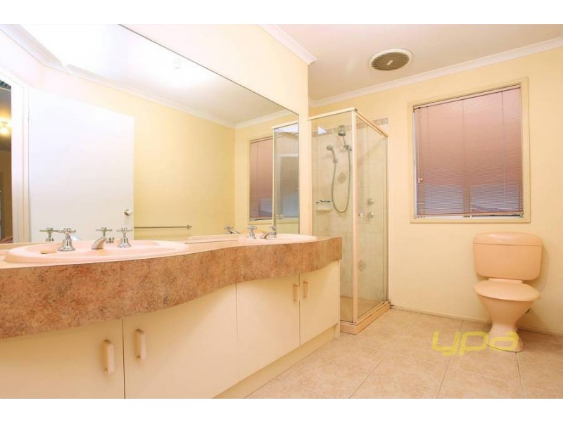 1 Torro Walk, Sydenham VIC 3037