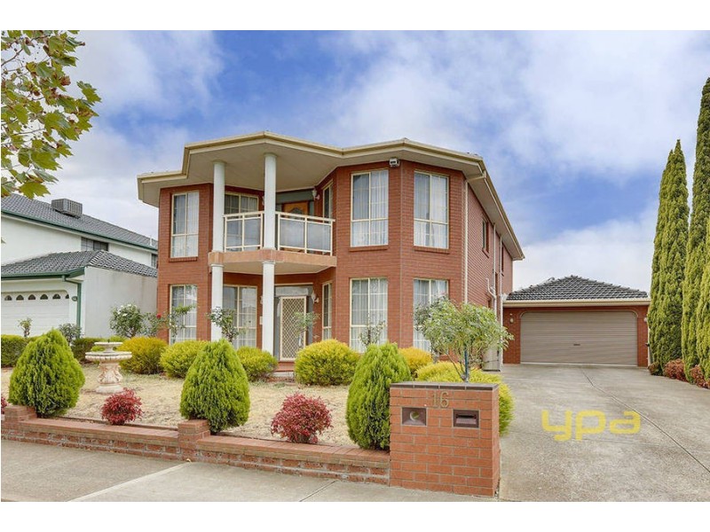 16 Landsbourgh Avenue, Taylors Lakes VIC 3038