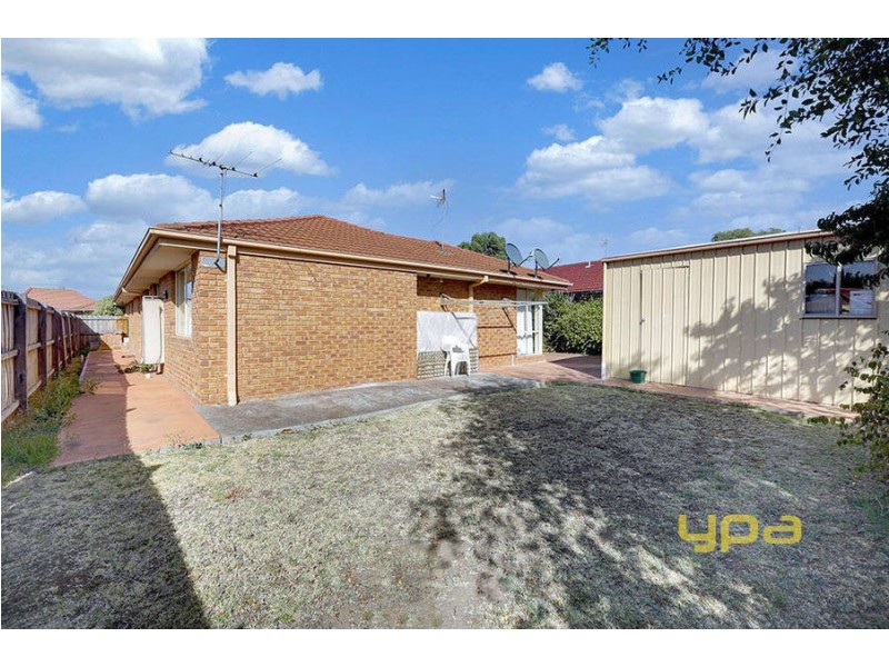 6 Stockyard Close, Sydenham VIC 3037