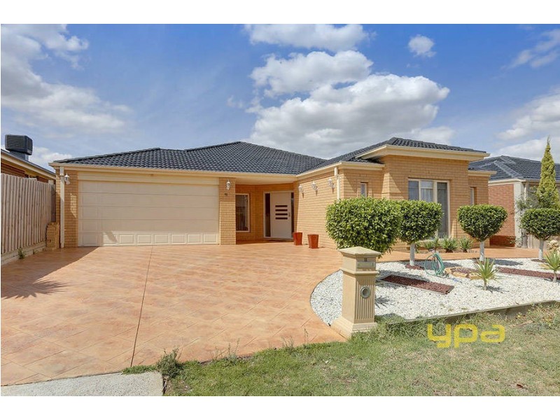 11 Cremorne Grove, Taylors Hill VIC 3037