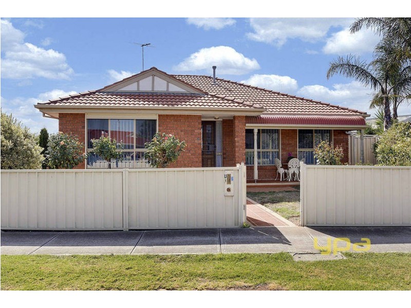 1/6 Oarsome Drive, Delahey VIC 3037