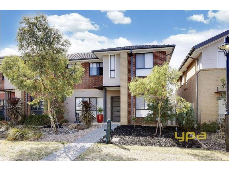 18 Eloura Circuit, Taylors Hill VIC 3037