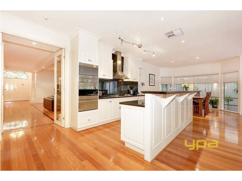 17 James Court, Hillside VIC 3037
