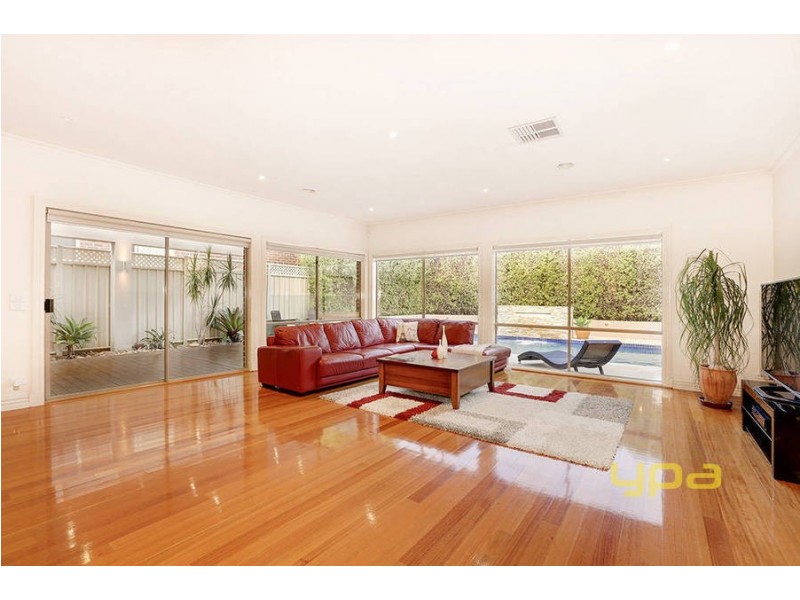 17 James Court, Hillside VIC 3037