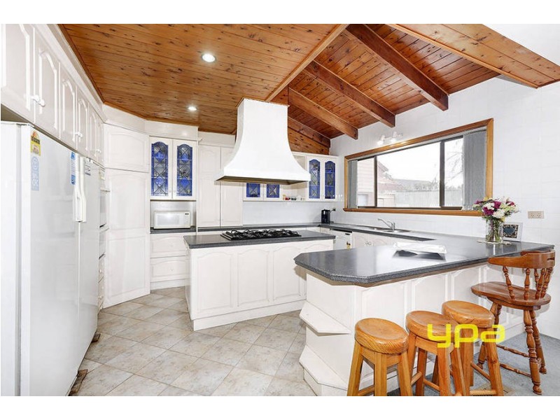 4 Belmont Avenue, Keilor Downs VIC 3038