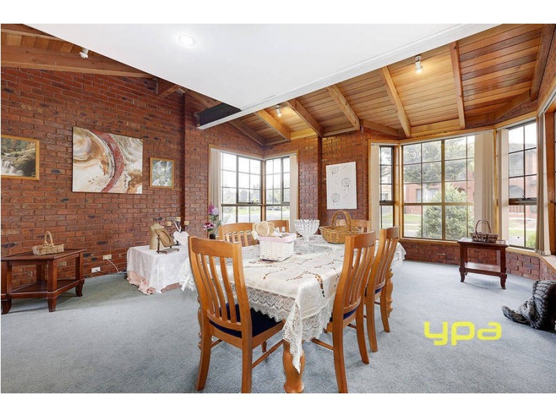 4 Belmont Avenue, Keilor Downs VIC 3038