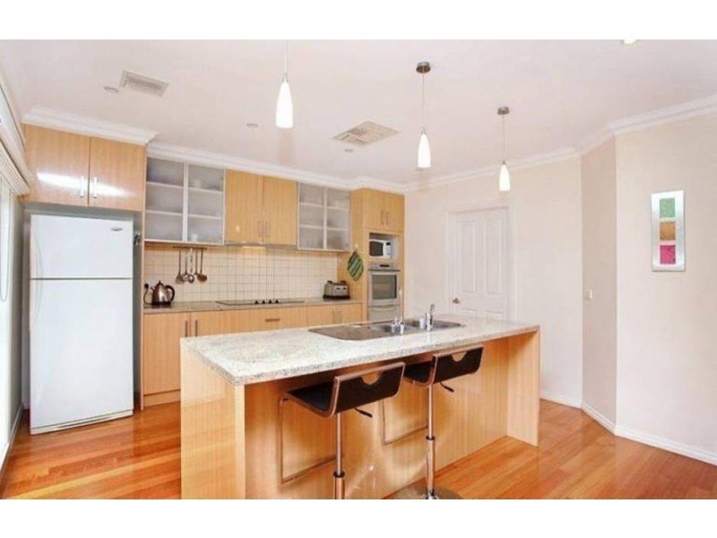 13 Flagstaff Lane, Taylors Hill VIC 3037