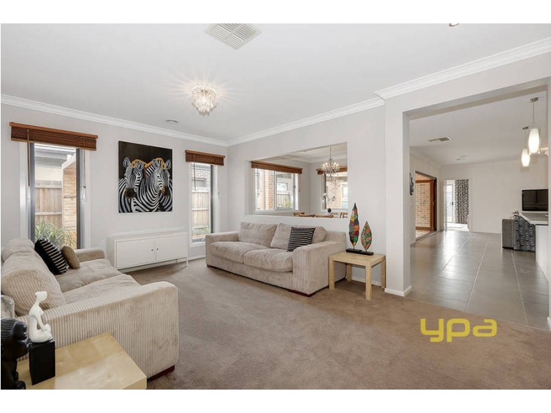 3 John Robert Place, Taylors Hill VIC 3037