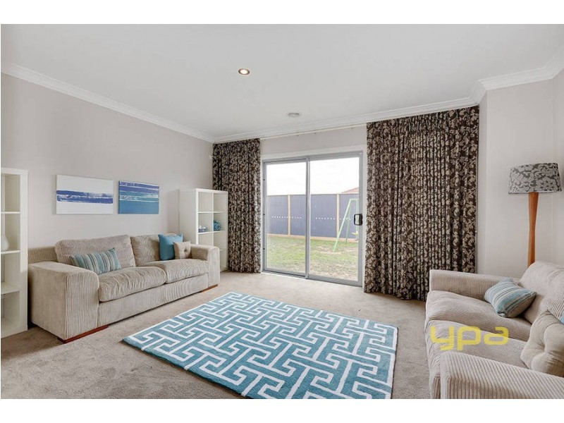 3 John Robert Place, Taylors Hill VIC 3037