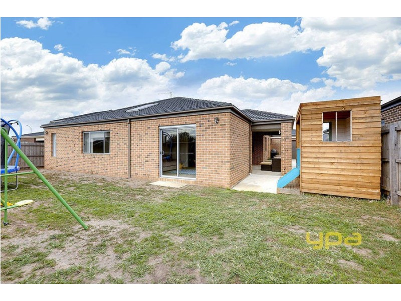 3 John Robert Place, Taylors Hill VIC 3037