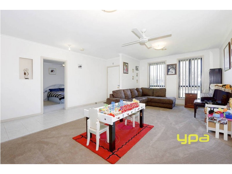 29 Bluestone Walk, Delahey VIC 3037