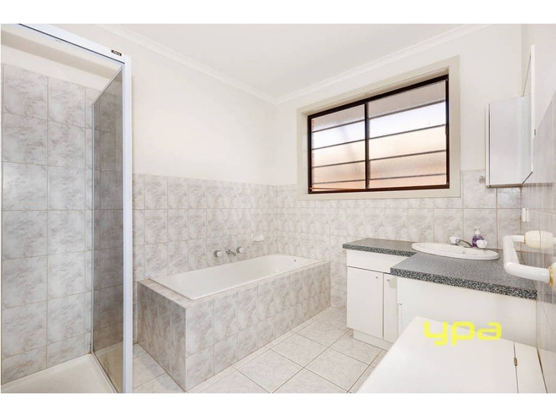 29 Bluestone Walk, Delahey VIC 3037