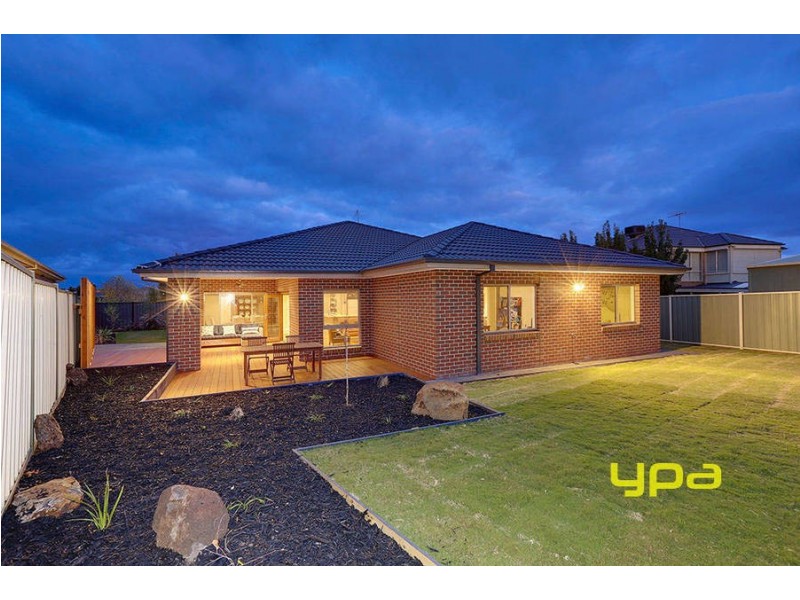 65 The Regency, Hillside VIC 3037