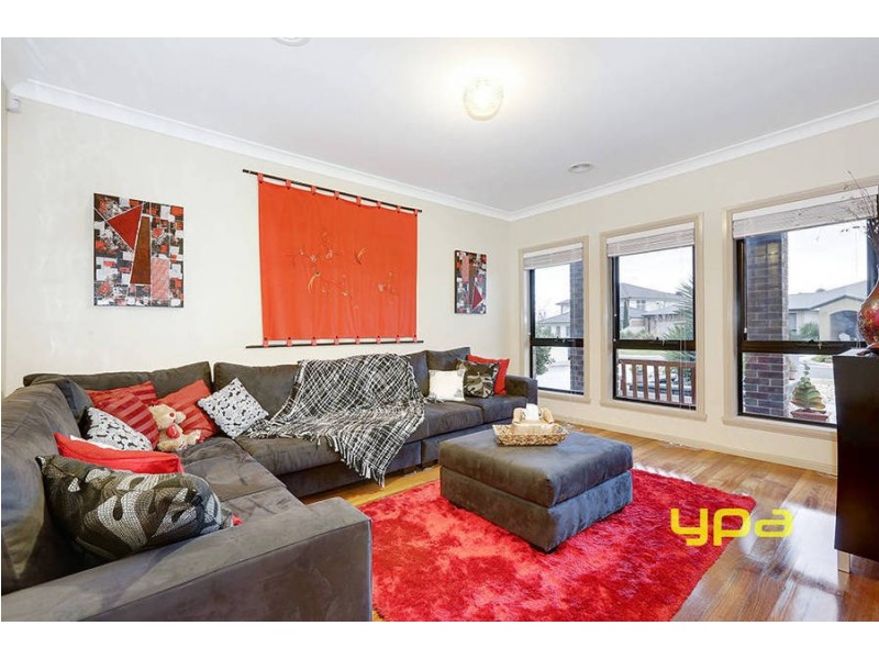 13 Hindmarsh Way, Taylors Hill VIC 3037