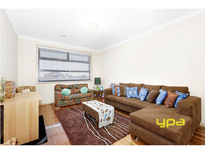 13 Hindmarsh Way, Taylors Hill VIC 3037