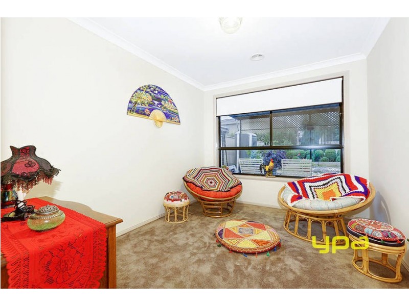 13 Hindmarsh Way, Taylors Hill VIC 3037