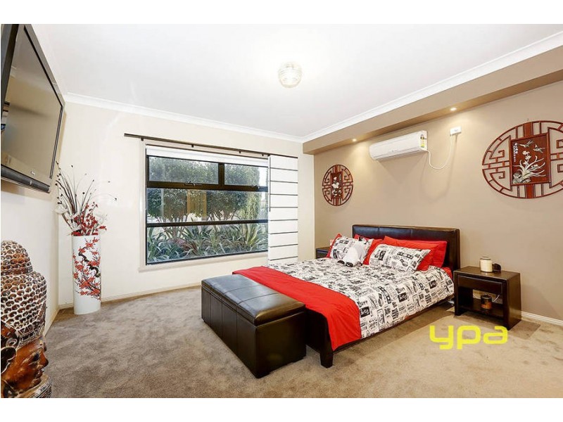 13 Hindmarsh Way, Taylors Hill VIC 3037