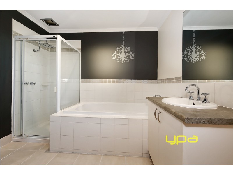 62 Jade Way, Hillside VIC 3037