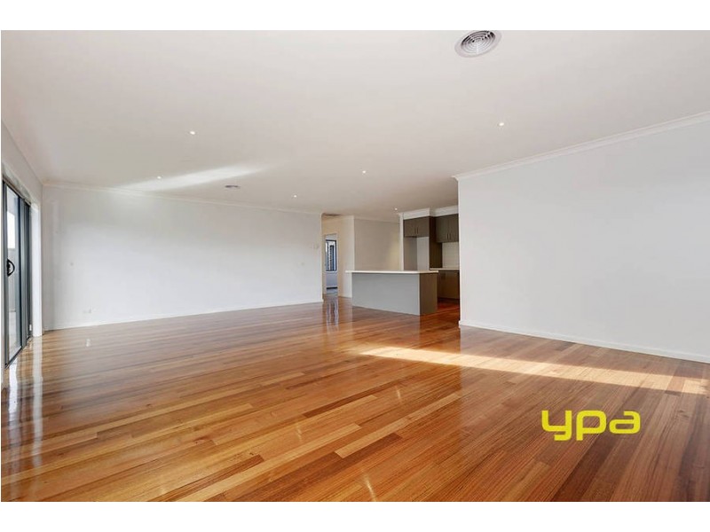 125 Catherine Drive, Hillside VIC 3037