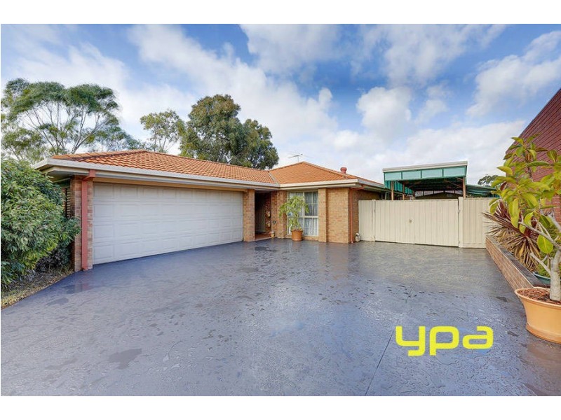 1 Kellybrook Close, Delahey VIC 3037