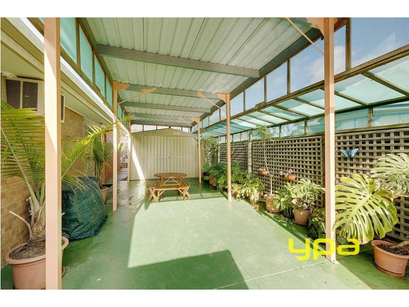 1 Kellybrook Close, Delahey VIC 3037