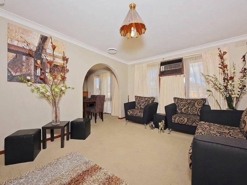 100 Gillespie Road, Kings Park VIC 3021