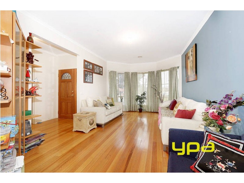 6 Dargo Place, Taylors Hill VIC 3037