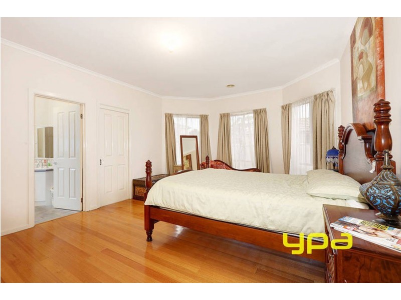 6 Dargo Place, Taylors Hill VIC 3037