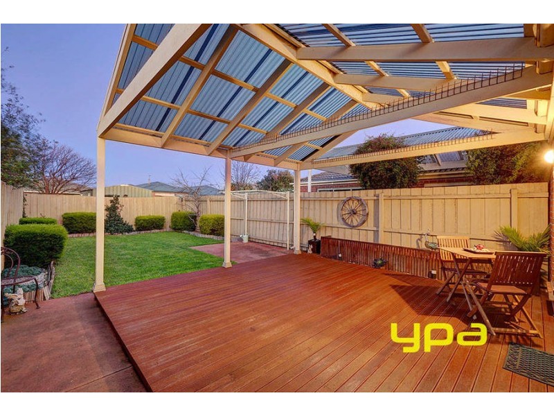 1/6 Aneta Avenue, Hillside VIC 3037