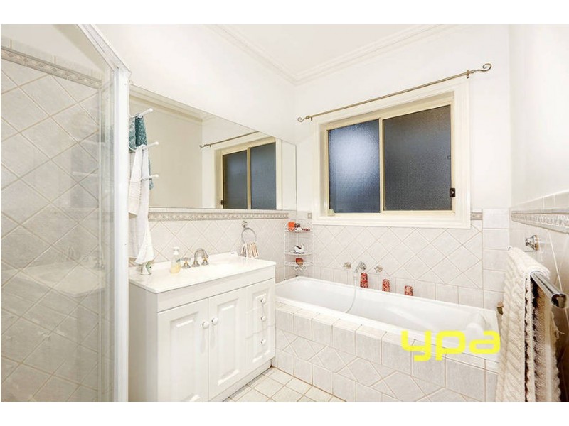 84 Catherine Drive, Hillside VIC 3037