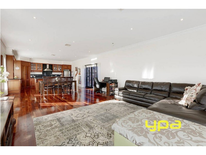 81 Taylors Hill Blvd, Taylors Hill VIC 3037