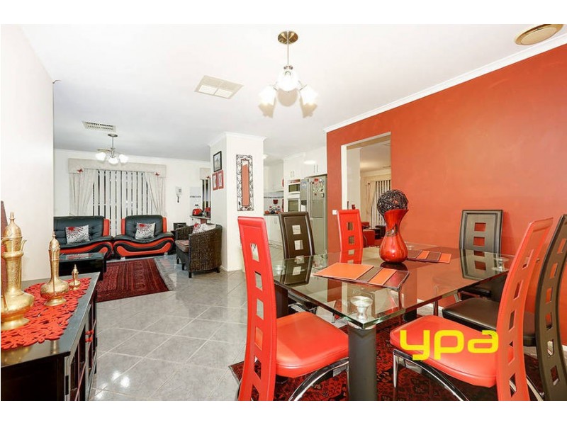 39 Dundee Way, Sydenham VIC 3037